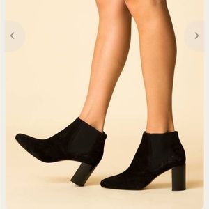 Rag and Bone Heeled Ankle Chelsea Boot, Black Suede sz 9